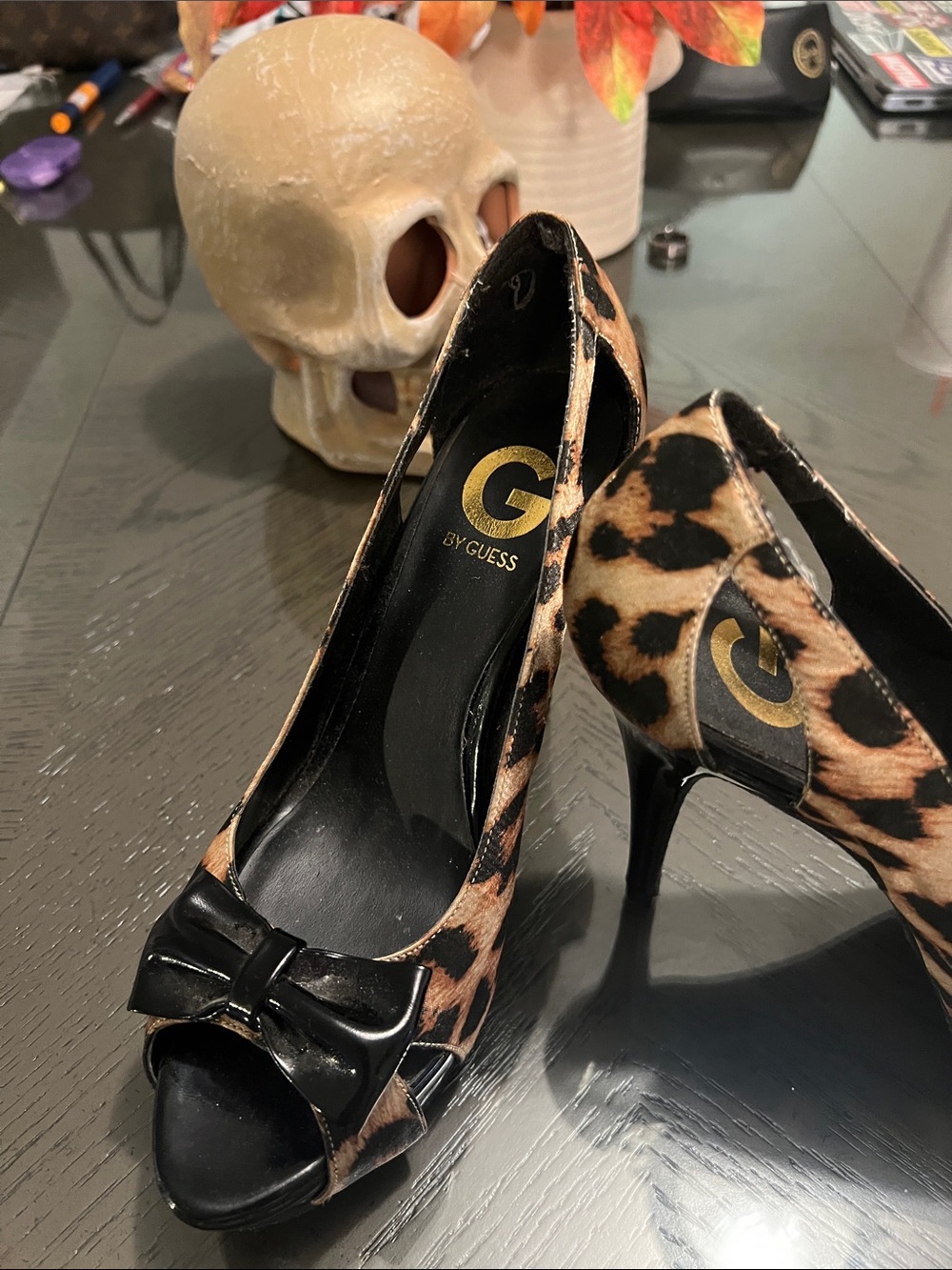 GUESS Leopard Print Peep-Toe Heels with Black Bow - Picture 1 of 5